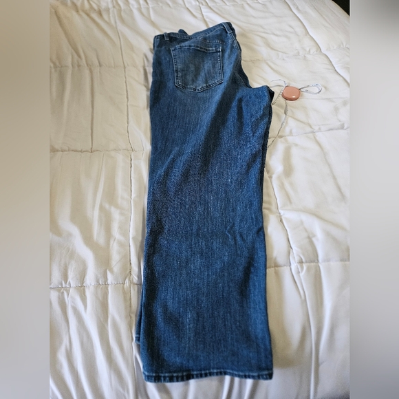 Old Navy Jeans - High Rise Wow Loose - Size 16 Short - Picture 4 of 5